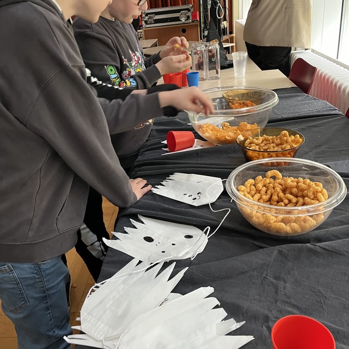 Snackbar (vergrößerte Bildansicht wird geöffnet)