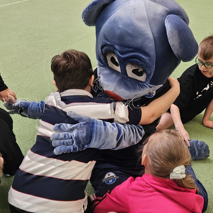 Sportfest im Ahorn-Sportpark (vergrößerte Bildansicht wird geöffnet)