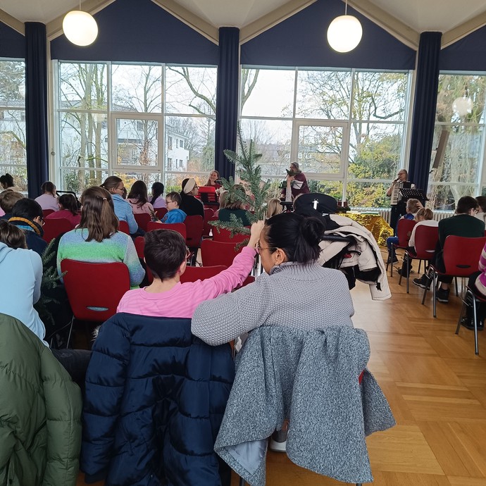 Adventssingen (vergrößerte Bildansicht wird geöffnet)