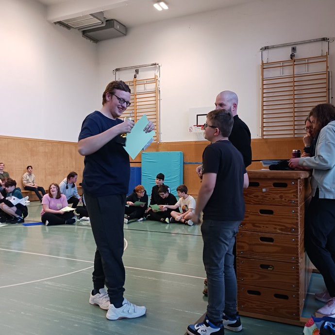 Torball (vergrößerte Bildansicht wird geöffnet)