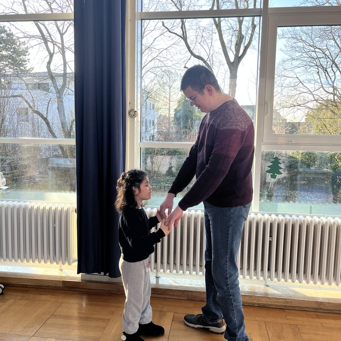 Tanz AG (vergrößerte Bildansicht wird geöffnet)