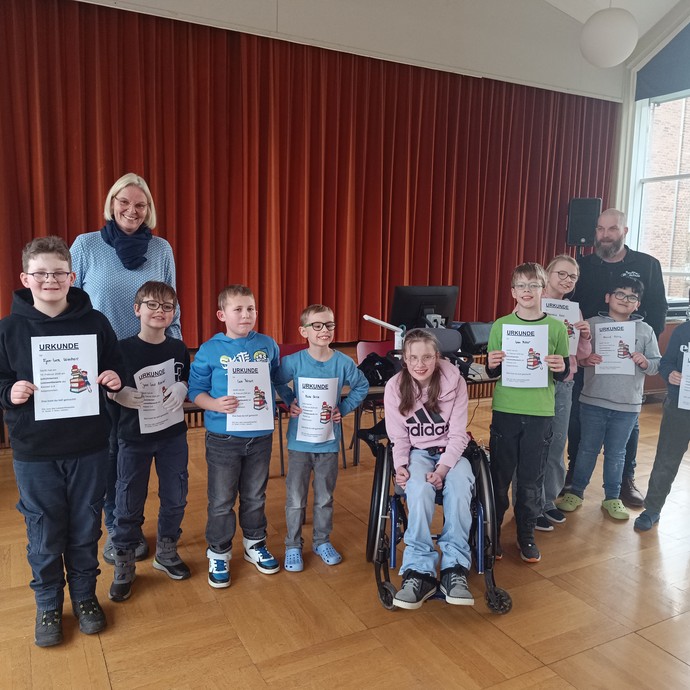 Lesewettbewerb (vergrößerte Bildansicht wird geöffnet)