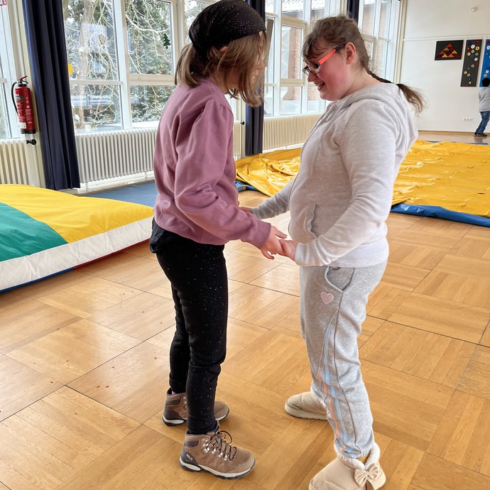 Tanz AG (vergrößerte Bildansicht wird geöffnet)