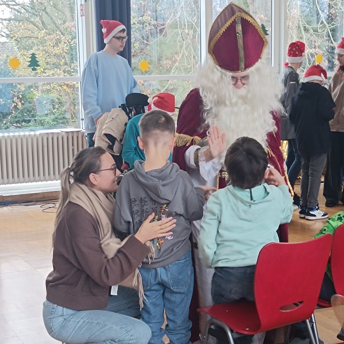 Singen (vergrößerte Bildansicht wird geöffnet)