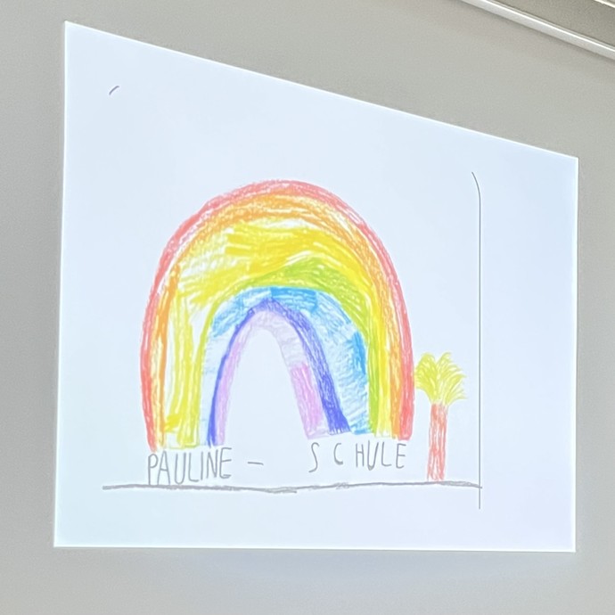 Schullogo Vorschlag (vergrößerte Bildansicht wird geöffnet)